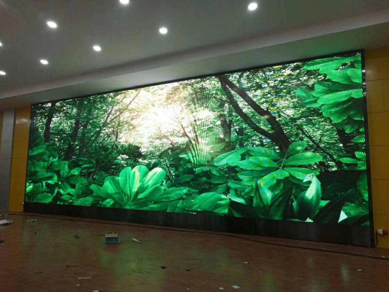 云南香格里拉大酒店室內P2高清小間距顯示屏安裝完畢 云南香格里拉大酒店室內P2高清小間距顯示屏安裝完畢